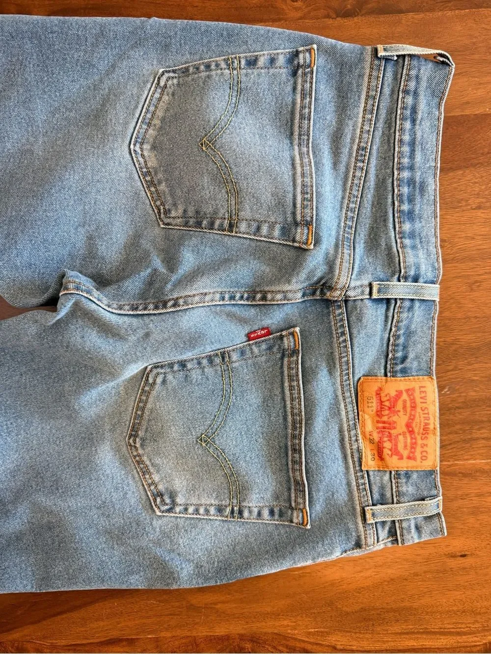 Levi's Men's Light Wash Straight Jeans